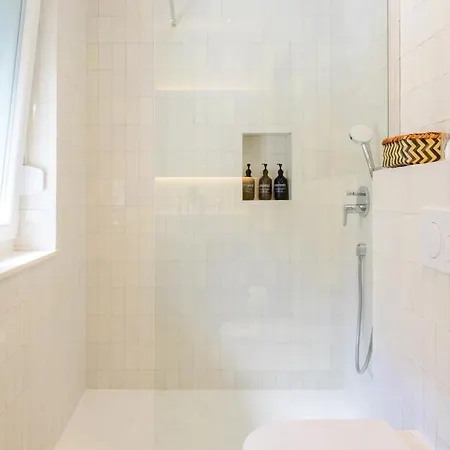 And Luxury Apartman *